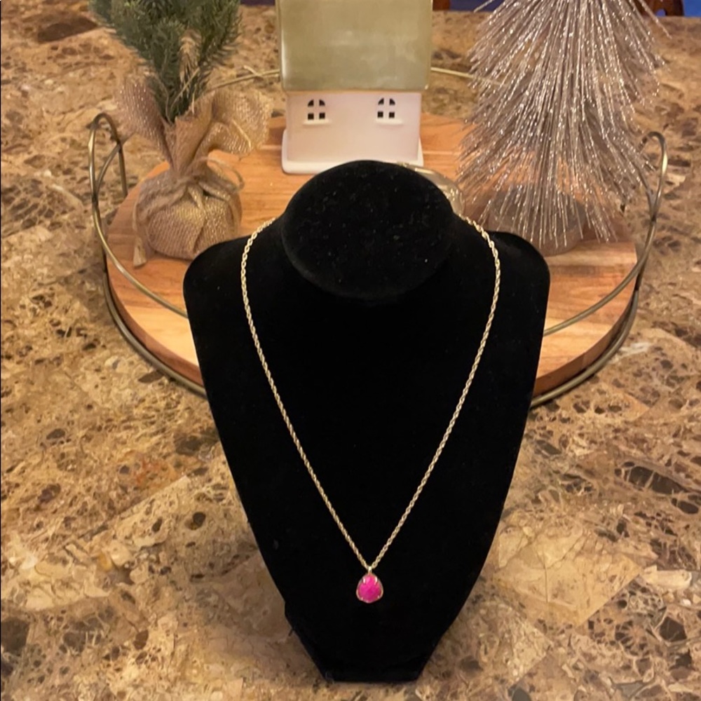 Kendra Scott Necklace